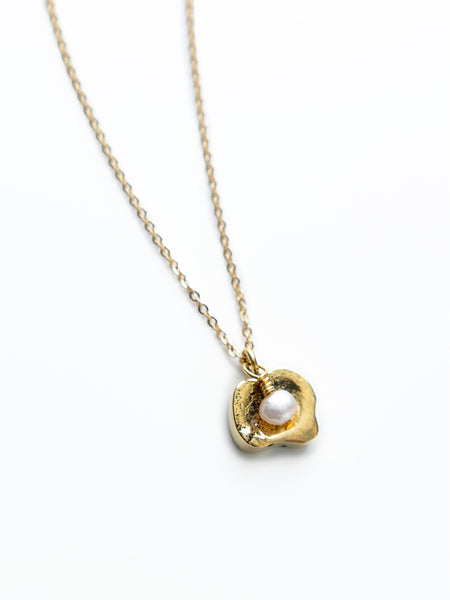 Azizi Pearl Necklace